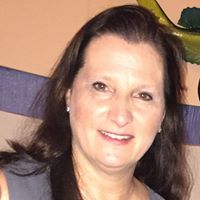 Elizabeth Shah Photo 3