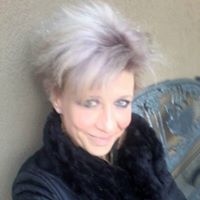 Suzanne Russell Photo 5