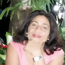 Jeannette Fernandez Photo 14