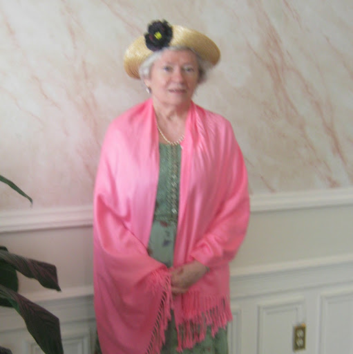 Linda Wilkes Photo 20