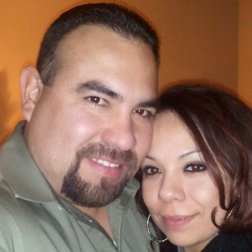 Adrian Flores Photo 26