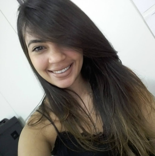 Sarah Costa Photo 23