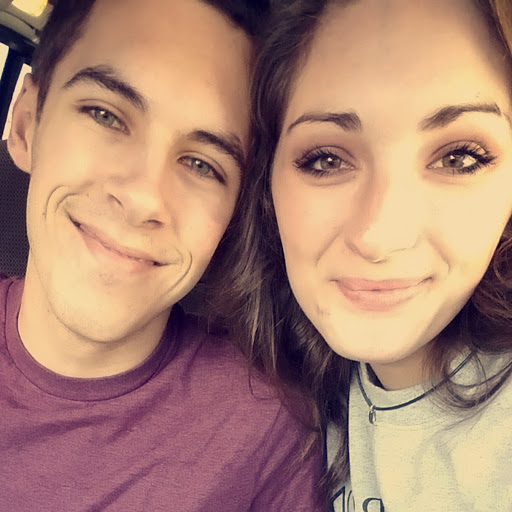 Stephanie Combs Photo 19