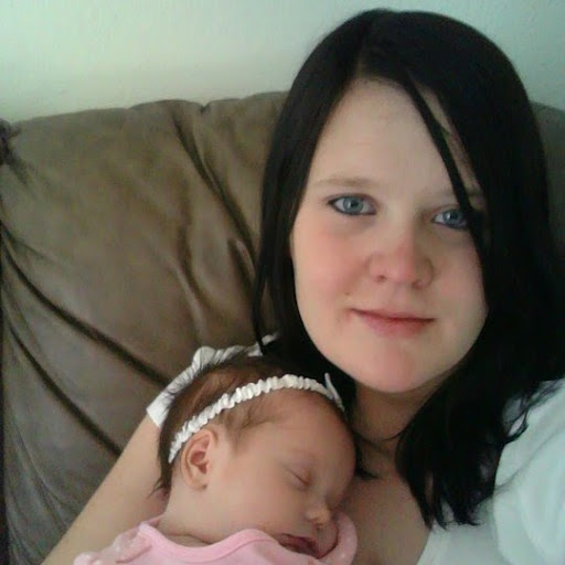 Ashley Tucker Photo 18