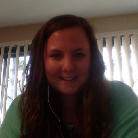 Hannah Shields Photo 8