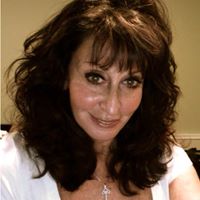 Lisa Castro Photo 4