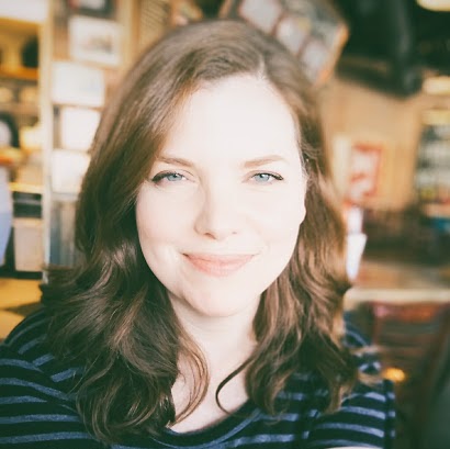 Kelly Stapleton Photo 21