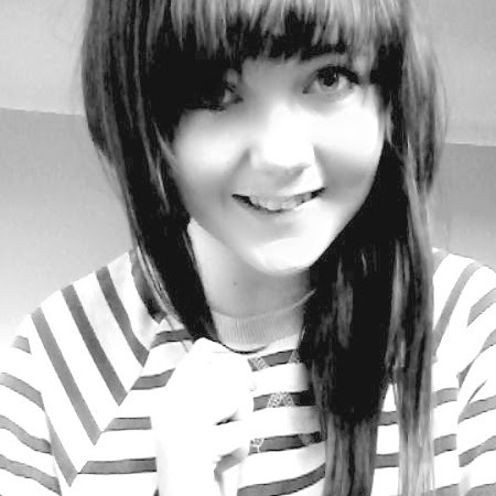 Hannah Rhodes Photo 28