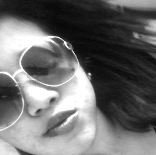 Elizabeth Silva Photo 9