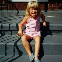 Kate Scully Photo 31