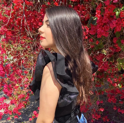 Daniela Lovato Photo 1