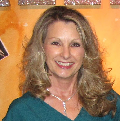 Pamela Hendrix Photo 7
