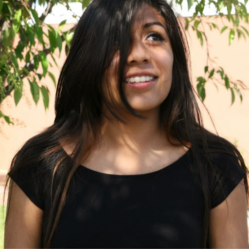 Vanessa Garcia Photo 52