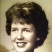 Julie Robison Photo 35