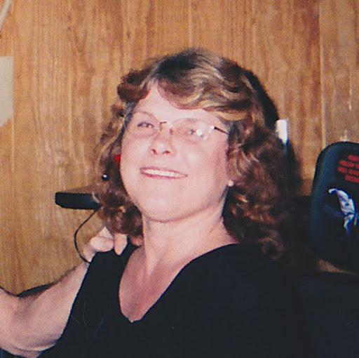 Suzanne Connor Photo 4