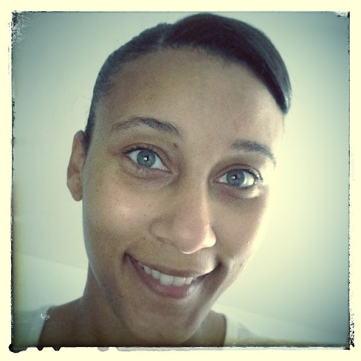 Yolanda Collins Photo 20