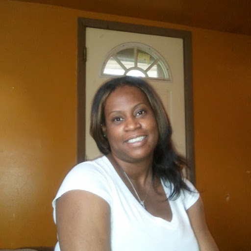 Janice Banks Photo 34