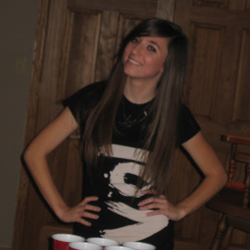 Alyssa Thompson Photo 20