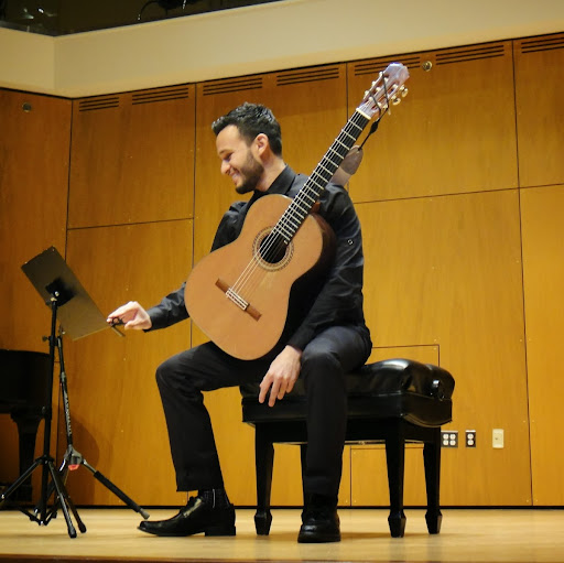 Miguel Morales Photo 7