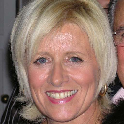 Elisabeth Cohen Photo 15