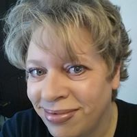 Angie Robbins Photo 19