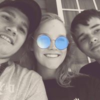 Sandra Couch Photo 22