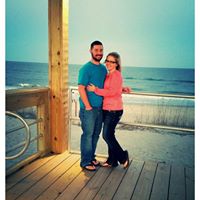 Sarah Hoots Photo 12