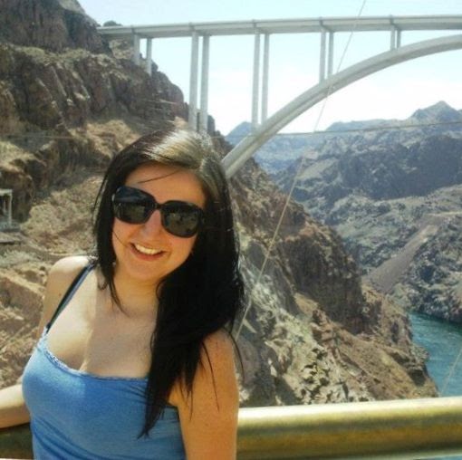 Katherine Simons Photo 15