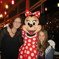 Caroline Colbert Photo 9