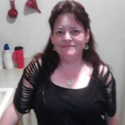 Renee Walker Photo 4