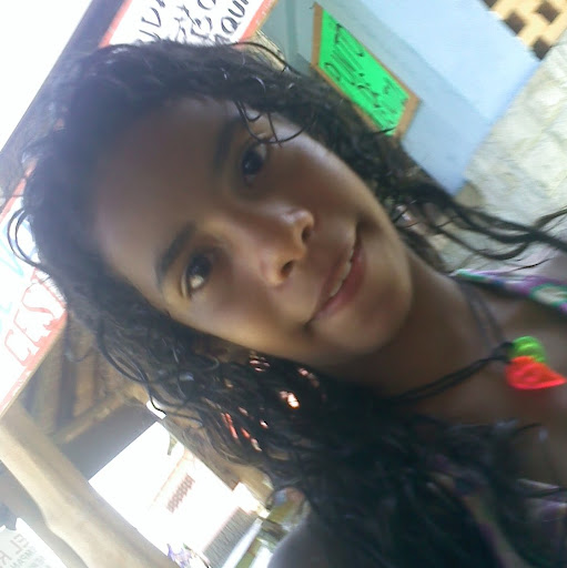 Adriana Estrada Photo 37