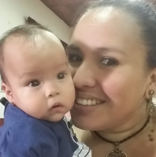 Elena Paredes Photo 27