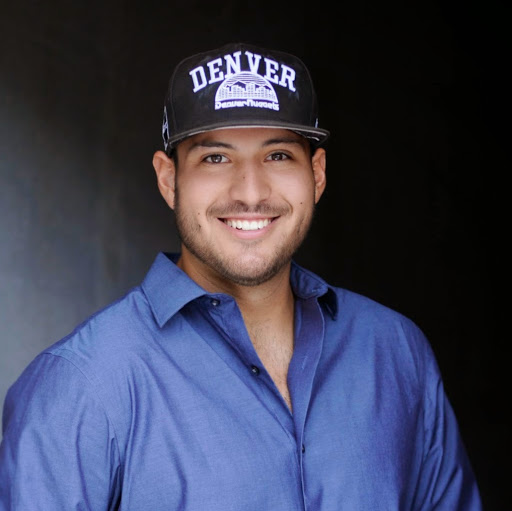 Jonathan Deleon Photo 38