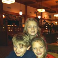 Amy Hicks Photo 18
