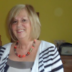 Anne Arthur Photo 17