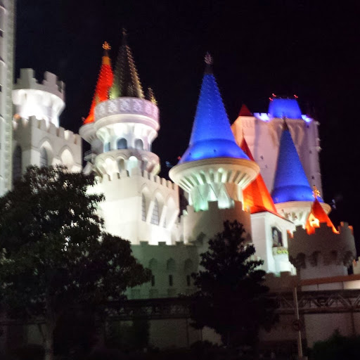 Christine Churchill Photo 19