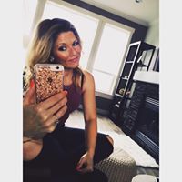 Lisa Henderson Photo 34