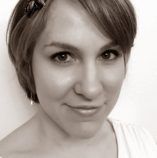 Jennifer Moen Photo 15