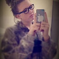 Hannah Stack Photo 14