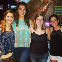 Julia Weatherly Photo 15