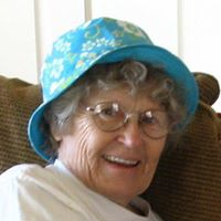 Betty Russell Photo 16