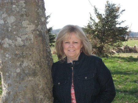 Julie Bennett Photo 13