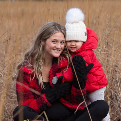 Sarah Hinrichs Photo 22