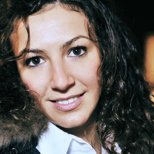 Elisa Moncada Photo 4