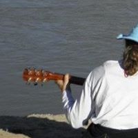 Leah Burgess Photo 16