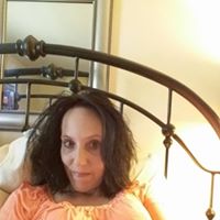 Michelle Bond Photo 35