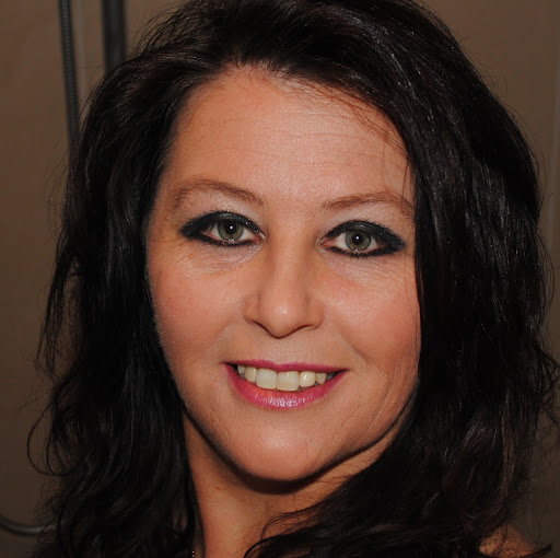 Janine Anderson Photo 7