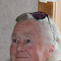 Maxine Baker Photo 11