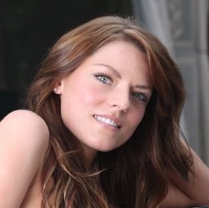 Amiee Martin Photo 4
