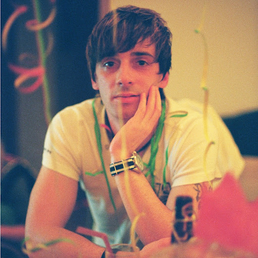 Dennis David Photo 43